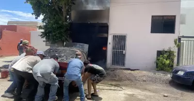 Incendio de vivienda en la colonia San �ngel