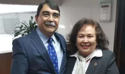 Dr. Alejandro Flores Nava / Alma Rosa Garc�a Ju�rez