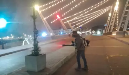 Fumigaci�n en primer cuadro de la ciudad