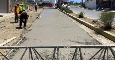 Concreto hidr�ulico en Paseo de Valle Verde