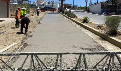 Concreto hidr�ulico en Paseo de Valle Verde