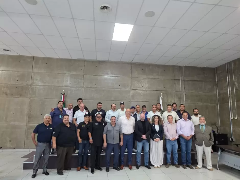 Reuni�n con representantes del gremio de transportistas