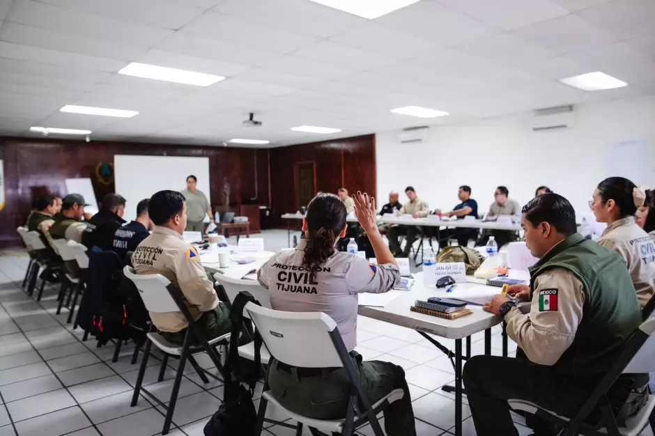 Profesionalizaci�n de elementos de la Direcci�n de Protecci�n Civil con curso EDAN