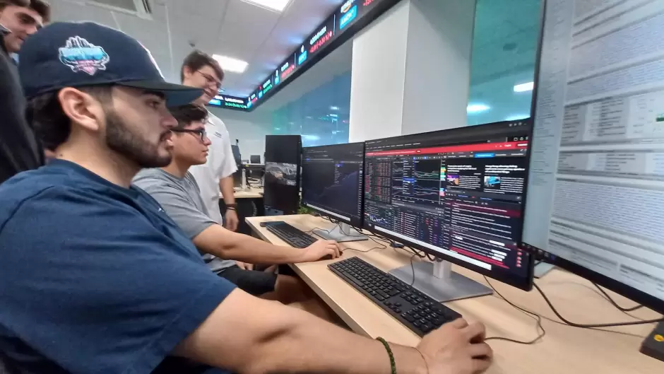 Inauguraci�n de laboratorios de la Escuela de Negocios del Tec de Monterrey