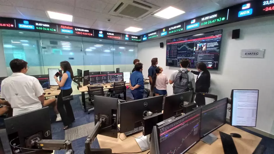 Inauguraci�n de laboratorios de la Escuela de Negocios del Tec de Monterrey