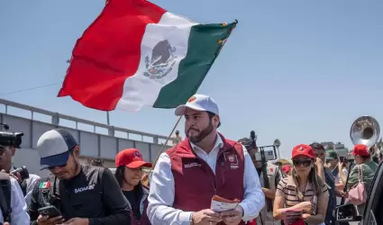 Presentaci�n del billete de Loter�a Nacional en honor a la comunidad migrante