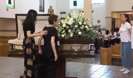 Velaci�n de cuerpo presente del sacerdote C�sar Castillo