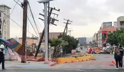 Socav�n en la Avenida Revoluci�n