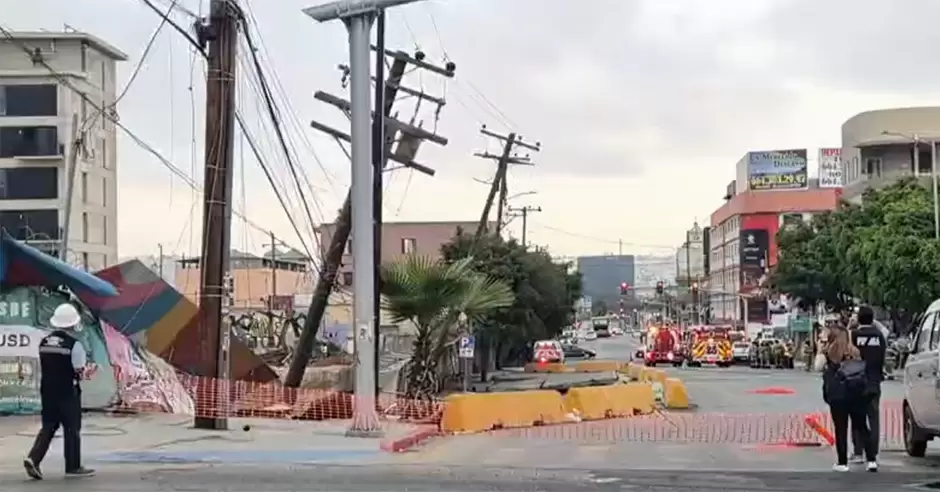 Socav�n en la Avenida Revoluci�n