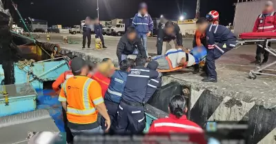 Evacuaci�n m�dica de tripulante lesionado en buque pesquero en Ensenada