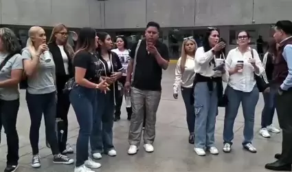 Manifestaci�n por clausuras de varios preescolares
