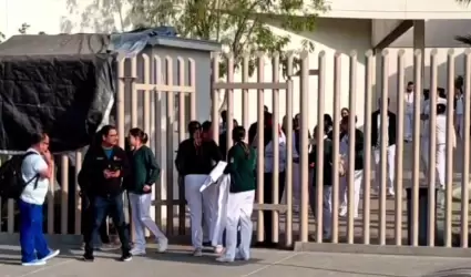 M�dicos y enfermeras del Hospital Materno Infantil