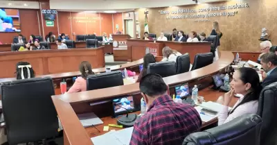 Aprueban reforma constitucional en materia de simplificaci�n administrativa y ef