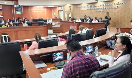 Aprueban reforma constitucional en materia de simplificaci�n administrativa y ef