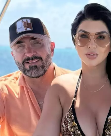 Vicente Fern�ndez Jr. y Mariana Gonz�lez