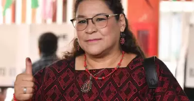 Lenia Batres