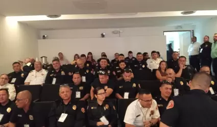 Reuni�n de bomberos con diputados de Sonora
