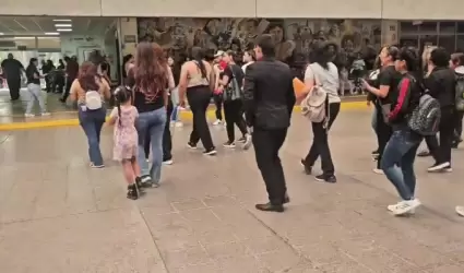 Profesores de los planteles de educaci�n inicial y preescolar del DIF Municipal