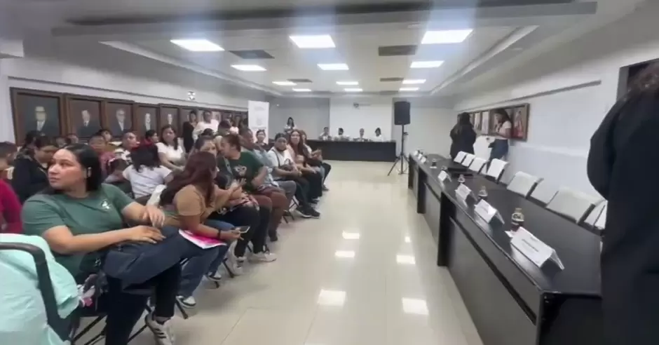 Profesores de los planteles de educaci�n inicial y preescolar del DIF Municipal