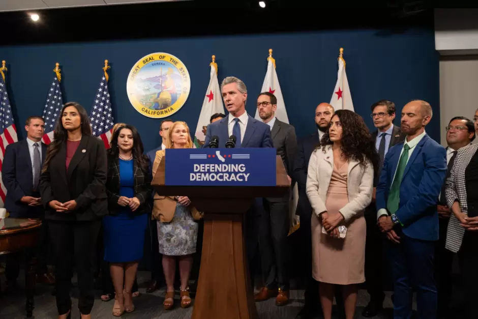 Newsom firma paquete legislativo "Ley de Respuesta al Fraude Electoral"