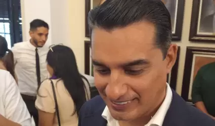 Froyl�n G�mez Gamboa.