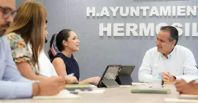 Reuni�n de estudiantes de la Unison con autoridades del Ayuntamiento