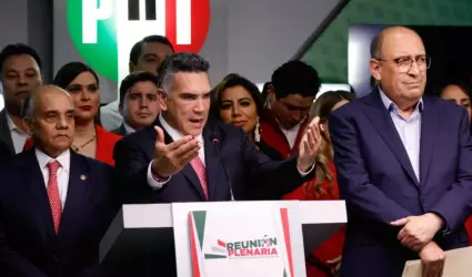 El presidente del PRI, Alejandro Moreno C�rdenas, encabeza conferencia de prensa