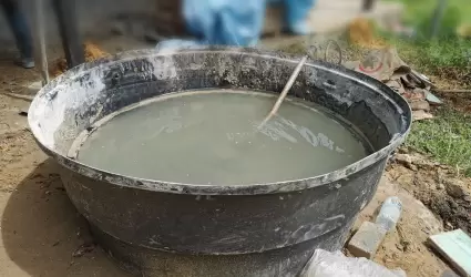 Bote con agua