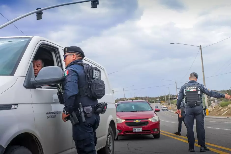 Operativo agentes polic�as