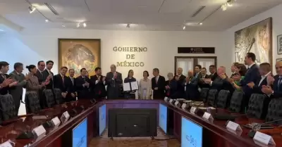 Sheinbaum se re�ne con gasolineros
