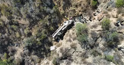 Accidente de cami�n de la Sedena en Ensenada