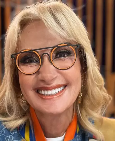 Adela Micha