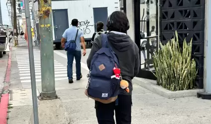 Ni�ez migrante para continuar con sus estudios