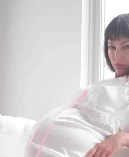 �rsula Corber�