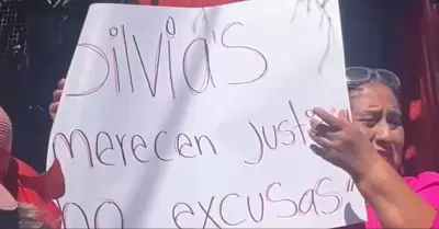 Manifestaci�n en juzgados familiares por mujer que muri� atropellada por conduct
