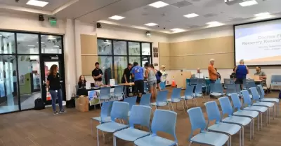 Evento de recuperaci�n para v�ctimas del incendio Coches en Lakeside