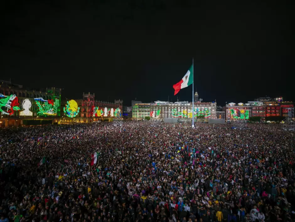 �Hist�rico! Presidenta Claudia Sheinbaum encabeza ceremonia del Grito de Independencia; primera mujer en 215 a�os