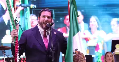 Encabeza Ismael Burgue�o Ruiz Ceremonia del CCXV Aniversario del Grito de Indepe
