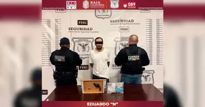 Detenido con arma y metanfetamina en Tecate