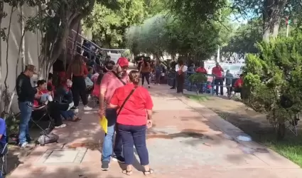 Maestros del Sindicato Estatal de Trabajadores de la Educaci�n en Baja Californi