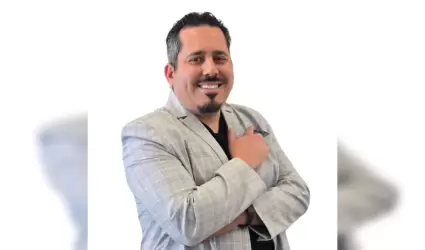 Subsecretario de Industrias Creativas, Abelardo V�zquez Ramos.