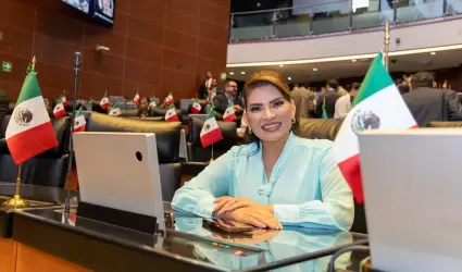 Lorenia Valles