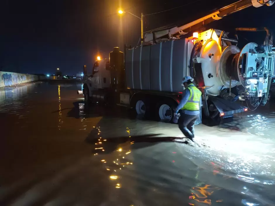 Atenci�n de encharcamientos tras intensas lluvias en Mexicali y San Felipe