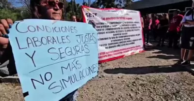 Integrantes del Sindicato Estatal de Trabajadores de la Educaci�n