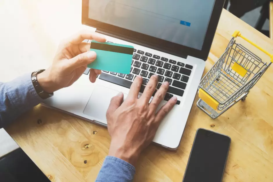 El pago se retiene hasta env�o, protegiendo comprador y vendedor siempre.