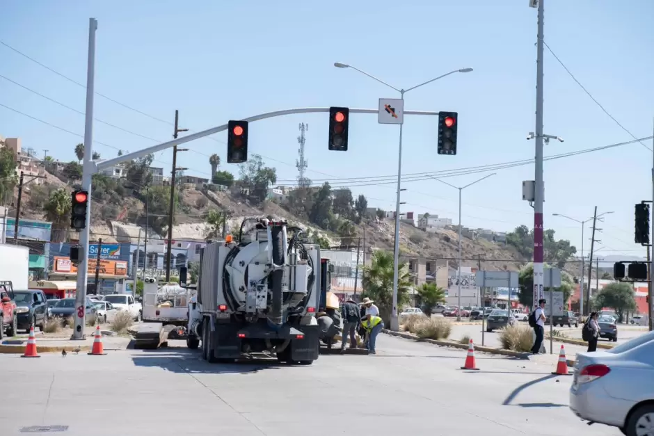 Rehabilitaci�n de tramo del colector Insurgentes en Tijuana