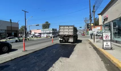 Rehabilitaci�n en tramo de la avenida Ju�rez