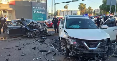Choque en el cruce del bulevar Abelardo L. Rodr�guez, en entronque con Veracruz 