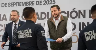 Ismael Burgue�o Ruiz, encabez� la toma de protesta de la Polic�a Municipal de Ti
