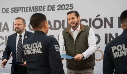 Ismael Burgue�o Ruiz, encabez� la toma de protesta de la Polic�a Municipal de Ti